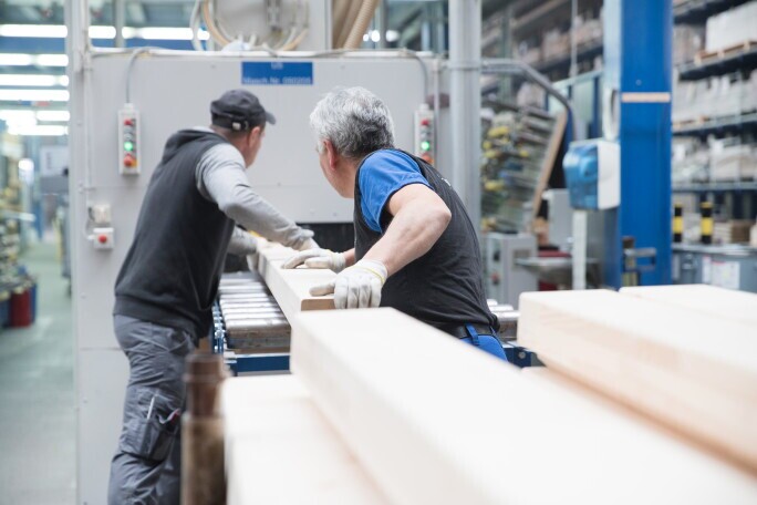 Maschinenbediener (m/w/d) Profilummantelung, 1. Bild